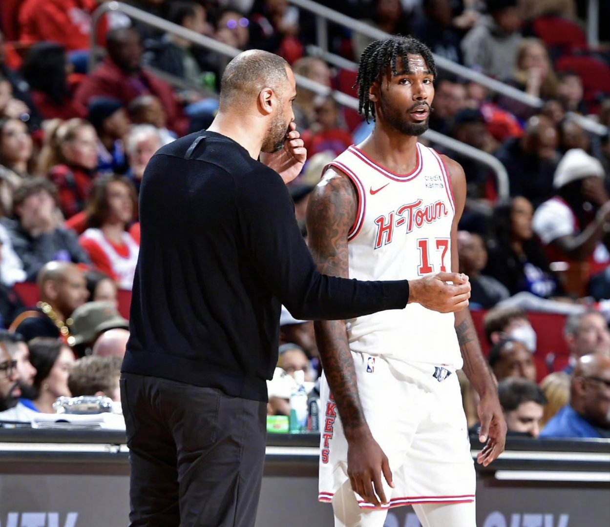 JIUYOU体育-集结日密尔沃基雄鹿调整名单以备中超，临场应变环节打磨，震撼外界，医务组通报恢复