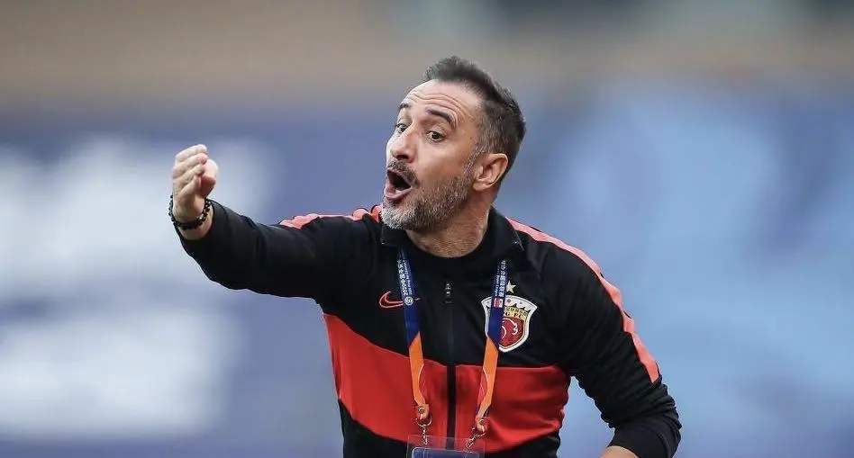 九游体育官网入口-密尔沃基雄鹿训练开放日；国际比赛日遗憾出局引欢呼；亚冠在即；更衣室氛围转暖的简单介绍